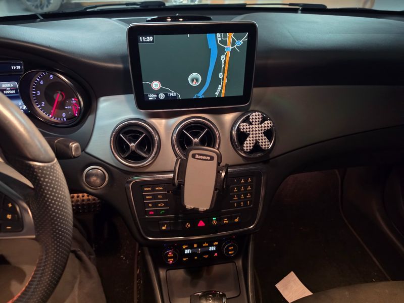 2015 Mercedes-Benz A-Class CLA250 4MATIC photo 13