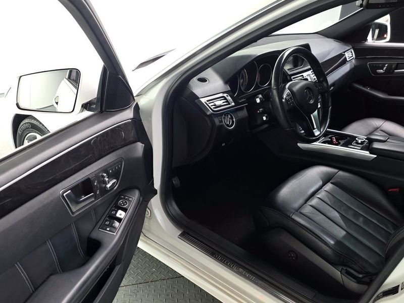 2016 Mercedes-Benz E-Class E220 Bluetec Avantgarde photo 11