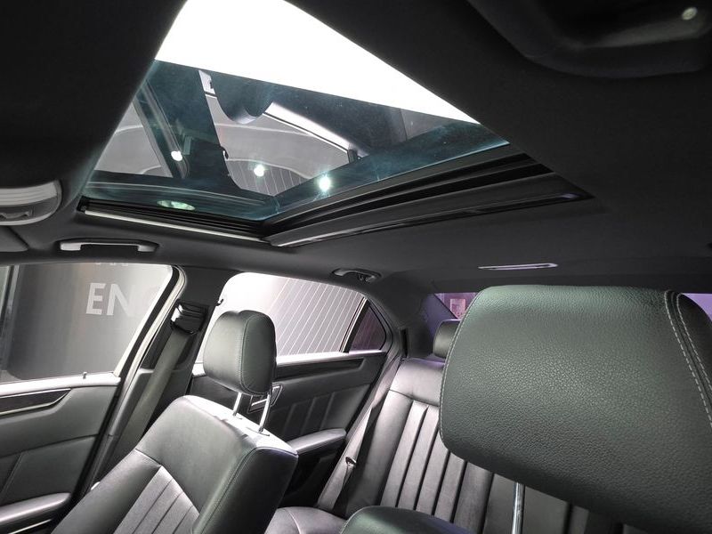 2016 Mercedes-Benz E-Class E220 Bluetec Avantgarde photo 18