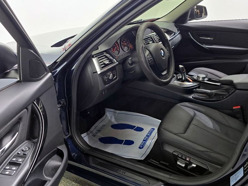 2017 BMW 3 Series 320d photo 10