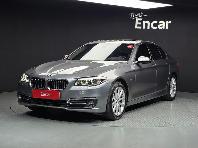2016 BMW 5 Series 520d xDrive Luxury Plus photo 1