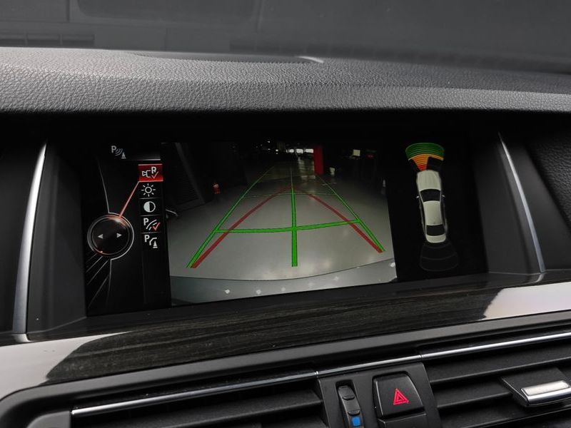 2016 BMW 5 Series 520d xDrive Luxury Plus photo 15