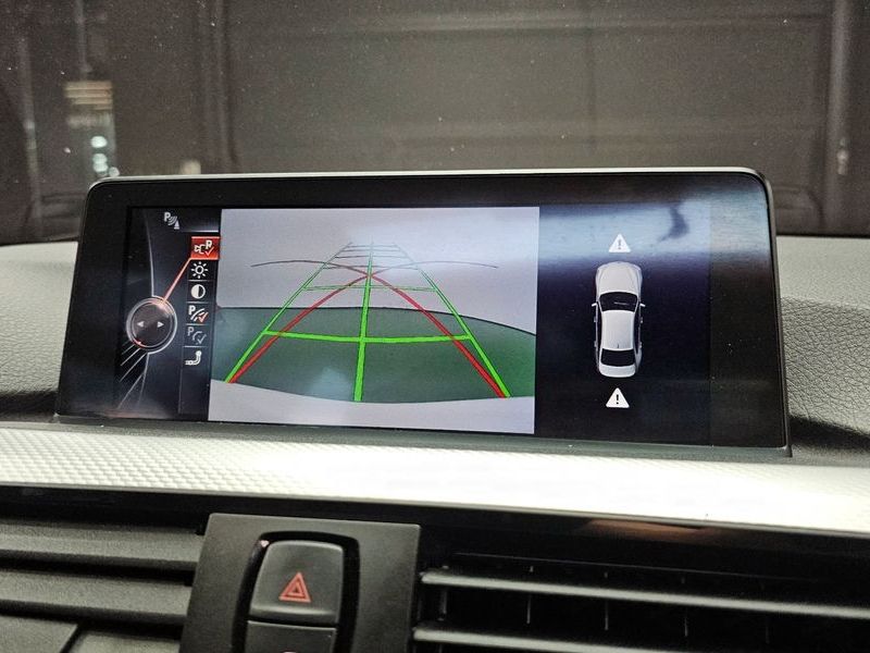 2015 BMW 3 Series 320d M Performence Edition photo 14