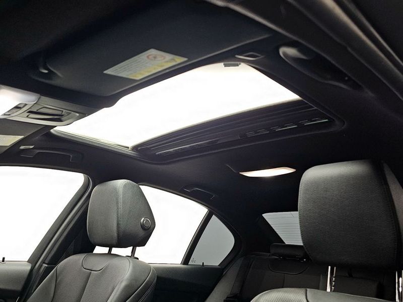2015 BMW 3 Series 320d M Performence Edition photo 19