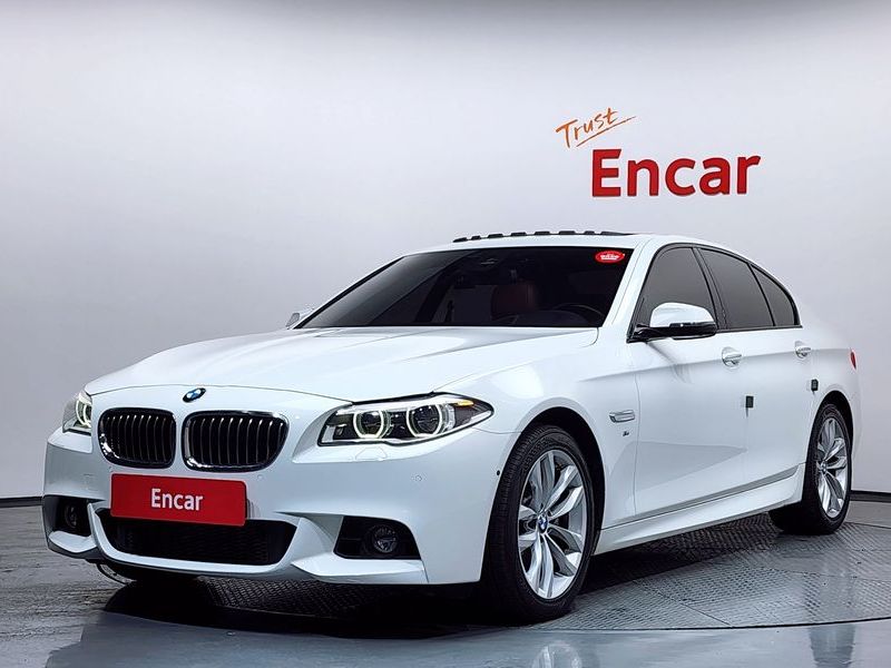 2016 BMW 5 Series 520d M Aero Dynamic photo 1