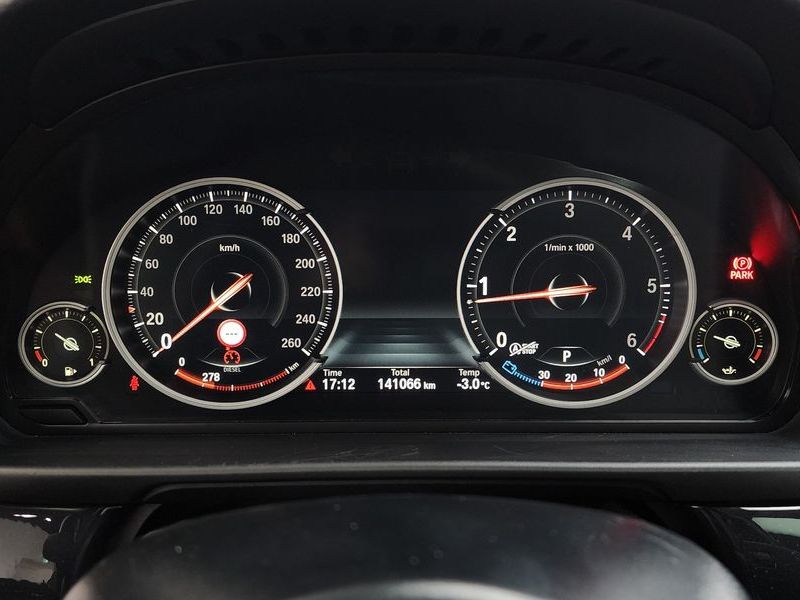 2016 BMW 5 Series 520d M Aero Dynamic photo 8