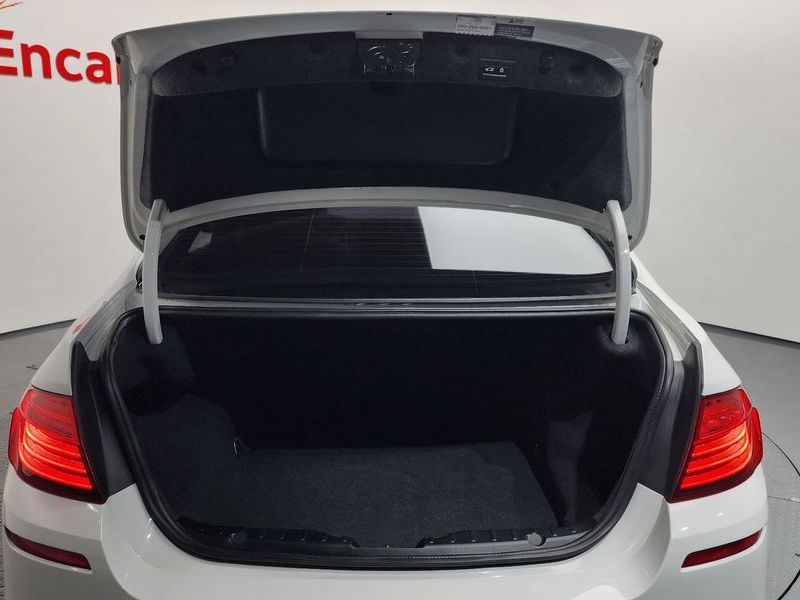 2016 BMW 5 Series 520d M Aero Dynamic photo 20
