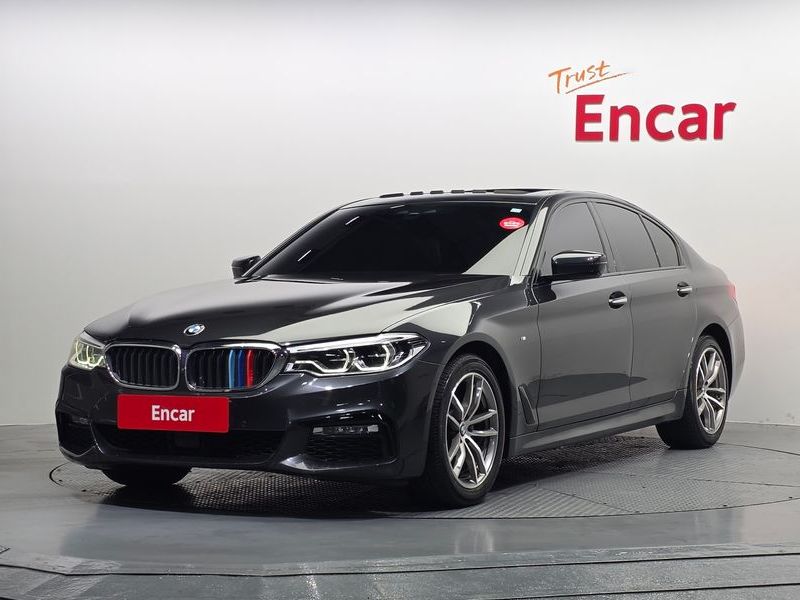 2017 BMW 5 Series 520d xDrive M Sport Package Plus photo 1