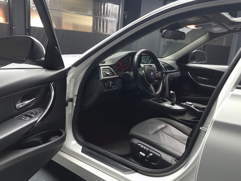 2016 BMW 3 Series 320d photo 10
