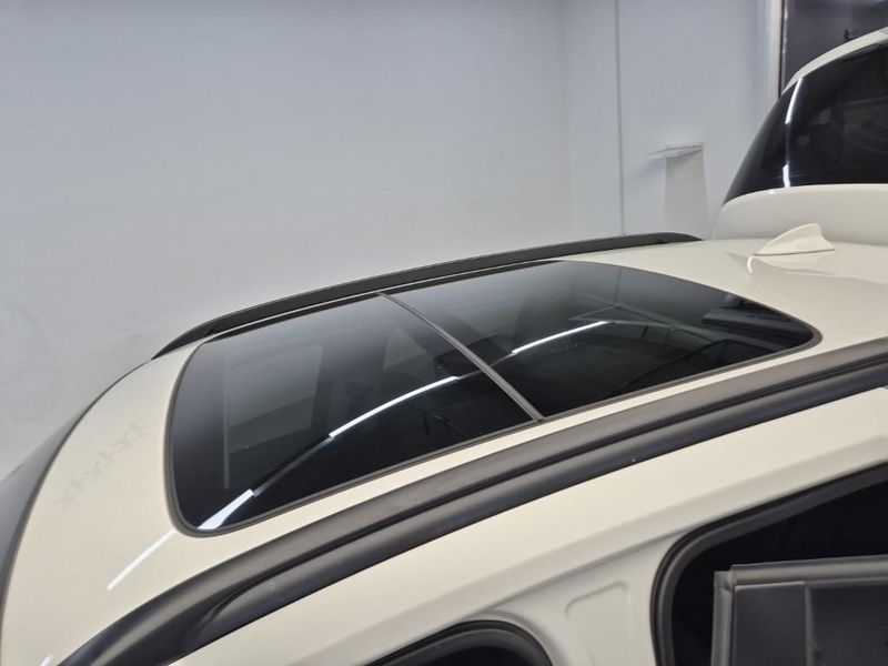 2015 BMW X1 xDrive 18d photo 13