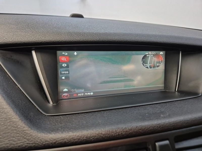 2015 BMW X1 xDrive 18d photo 14