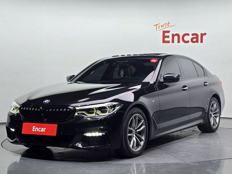 2017 BMW 5 Series 520d M Sport Package Plus photo 1