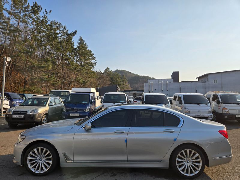 2016 BMW 7 Series 730d xDrive photo 8