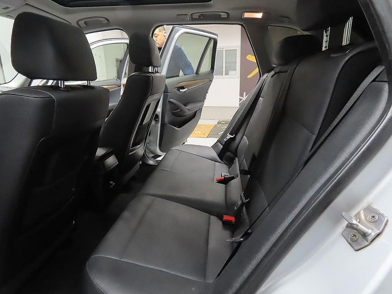 2015 BMW X1 xDrive 18d photo 10