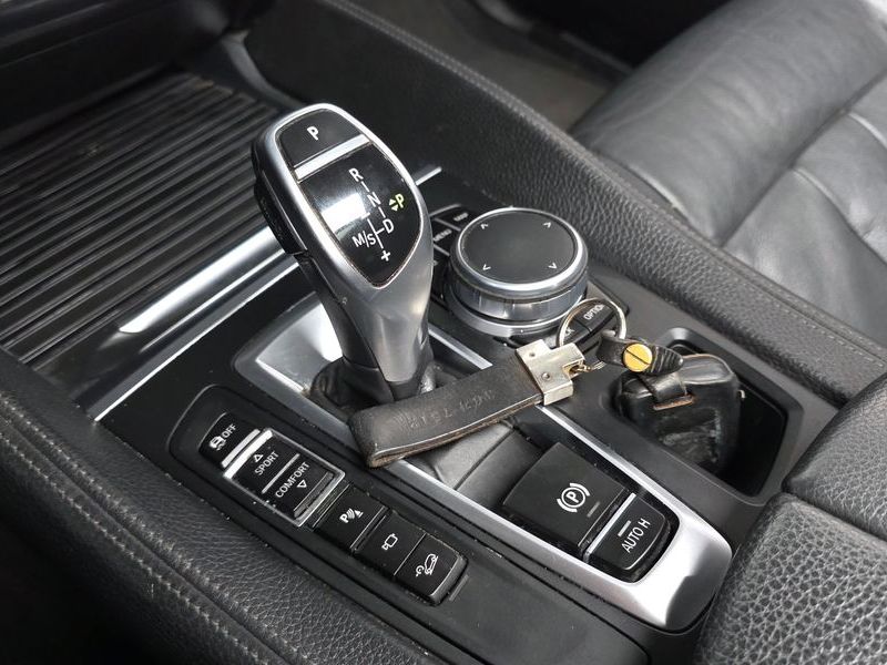 2017 BMW X6 xDrive 30d photo 9