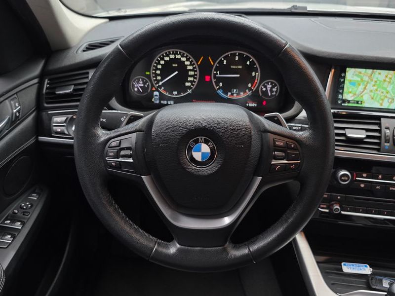2017 BMW X3 xDrive 20d M Aerodynamic photo 13