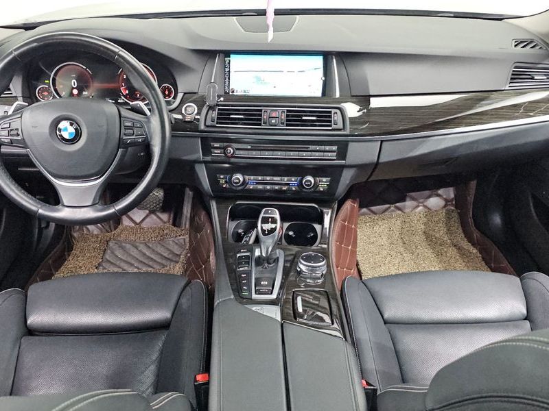 2016 BMW 5 Series 528i xDrive Luxury Plus photo 7