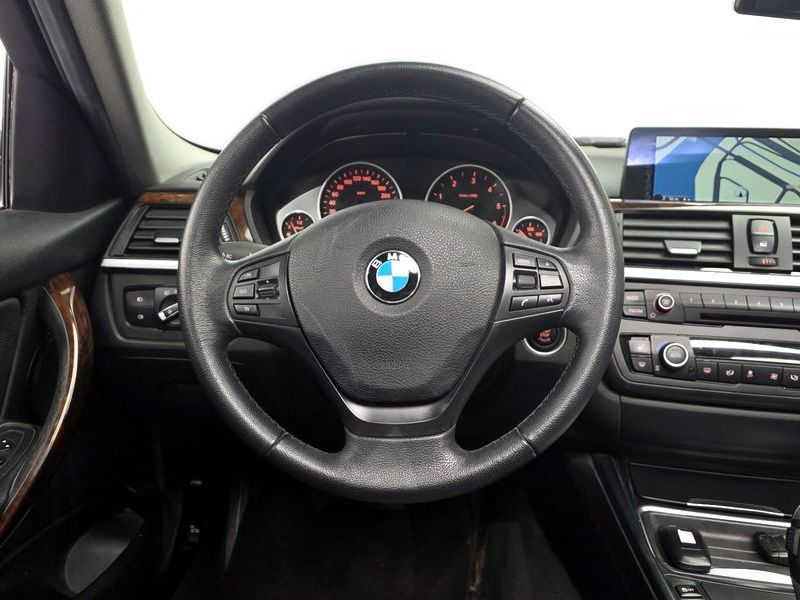 2015 BMW 3 Series 320d xDrive photo 12