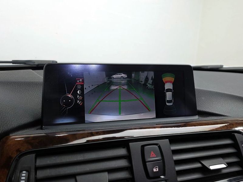 2015 BMW 3 Series 320d xDrive photo 14