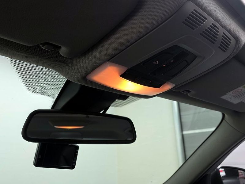 2015 BMW 3 Series 320d xDrive photo 17
