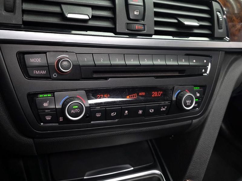 2015 BMW 3 Series 320d xDrive photo 19