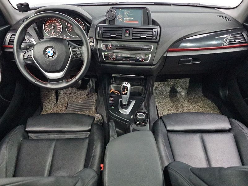 2015 BMW 1시리즈 118d Sport 5Door photo 7