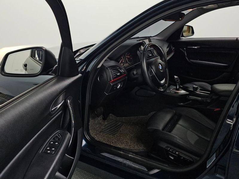 2015 BMW 1시리즈 118d Sport 5Door photo 10