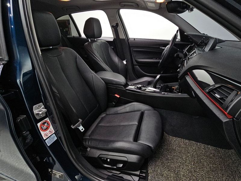 2015 BMW 1시리즈 118d Sport 5Door photo 11