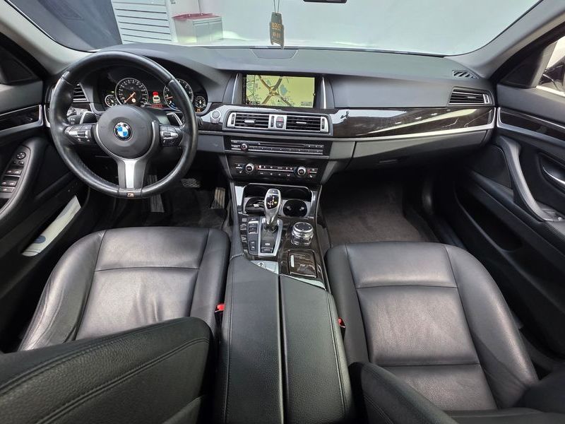 2016 BMW 5 Series 528i M Aero Dynamic photo 7