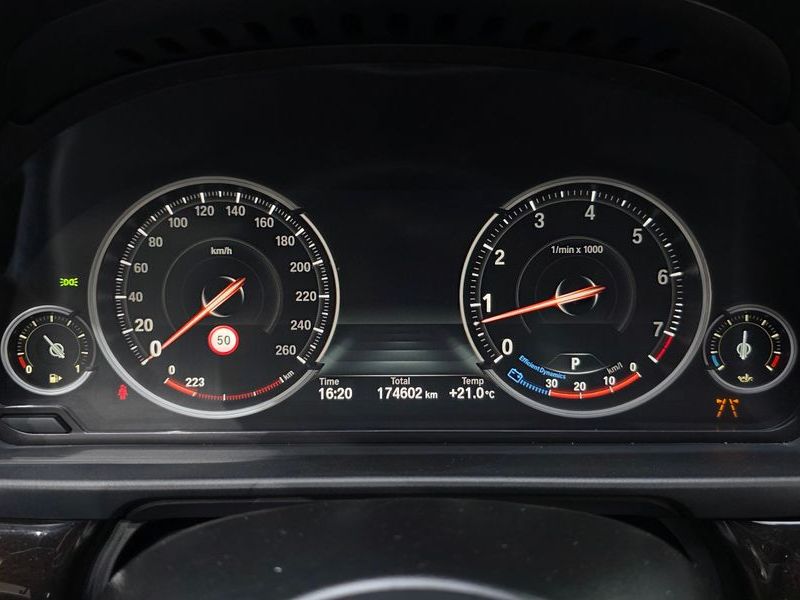 2016 BMW 5 Series 528i M Aero Dynamic photo 8