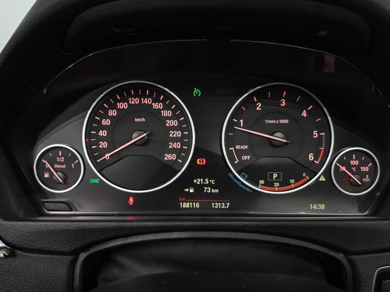 2015 BMW 3 Series 320d xDrive photo 8