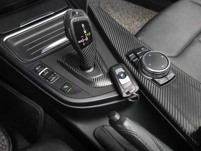 2015 BMW 3 Series 320d xDrive photo 9