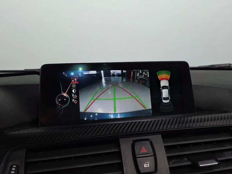2015 BMW 3 Series 320d xDrive photo 16
