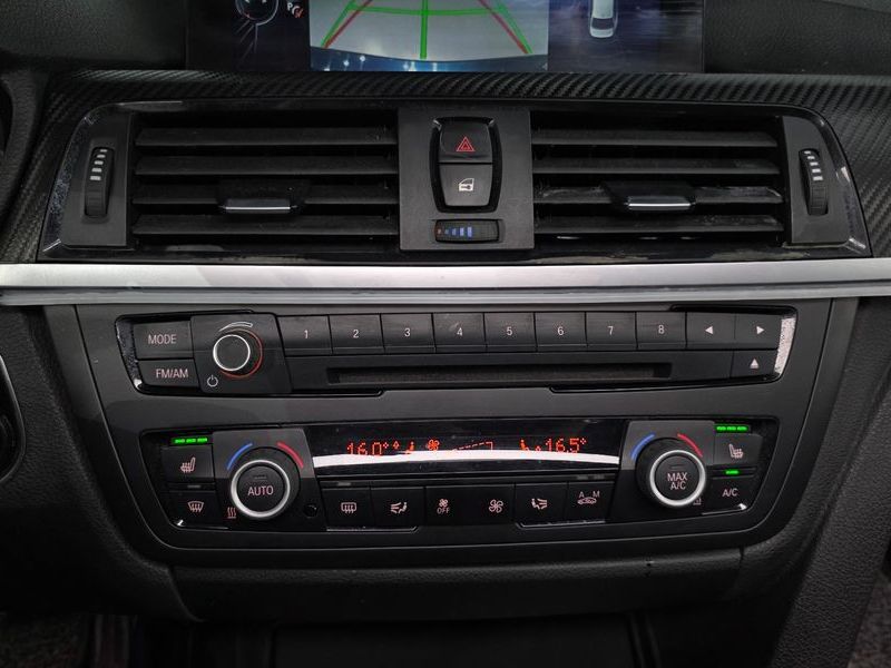 2015 BMW 3 Series 320d xDrive photo 17