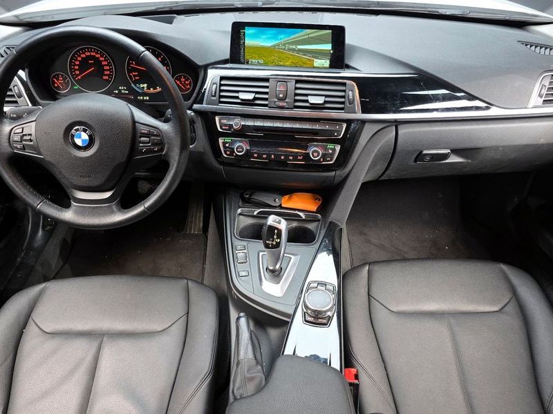 2016 BMW 3 Series 320d photo 7