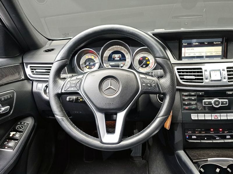 2015 Mercedes-Benz E-Class E200 Avantgarde photo 12
