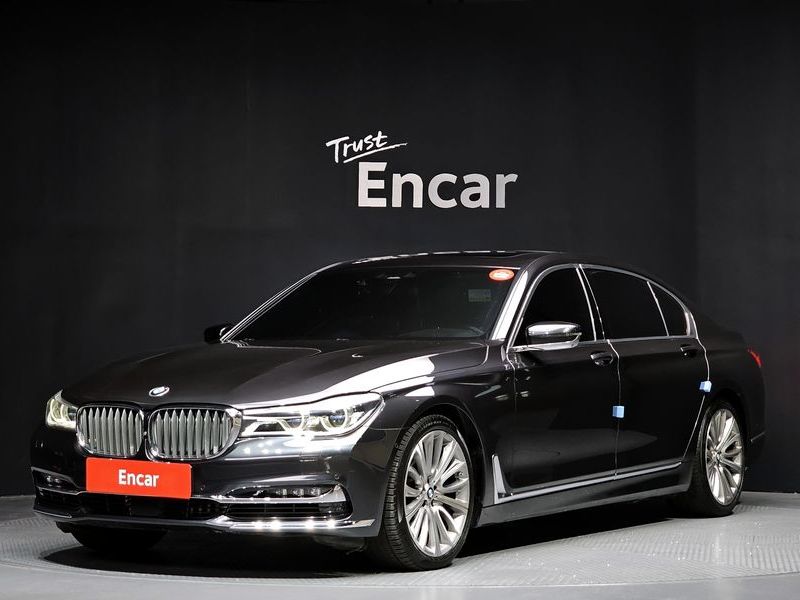 2016 BMW 7 Series 750Li xDrive photo 1