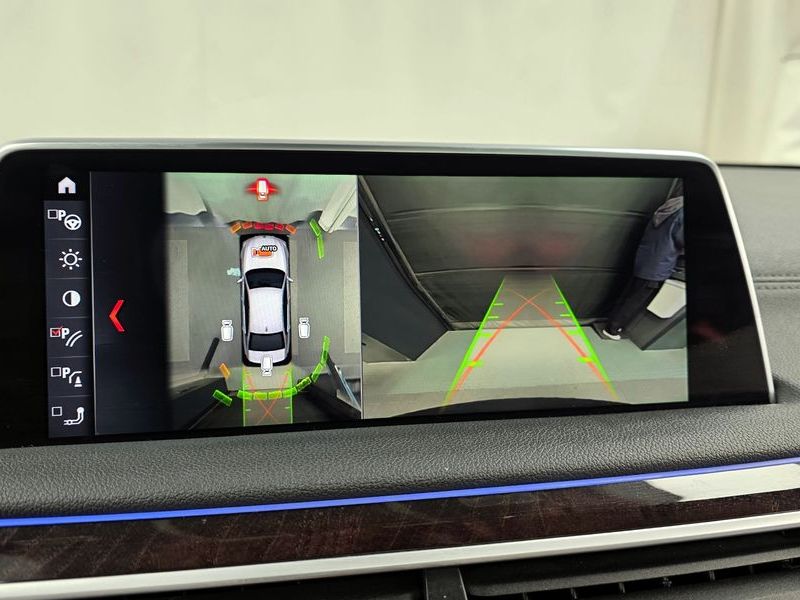2016 BMW 7 Series 750Li xDrive photo 15