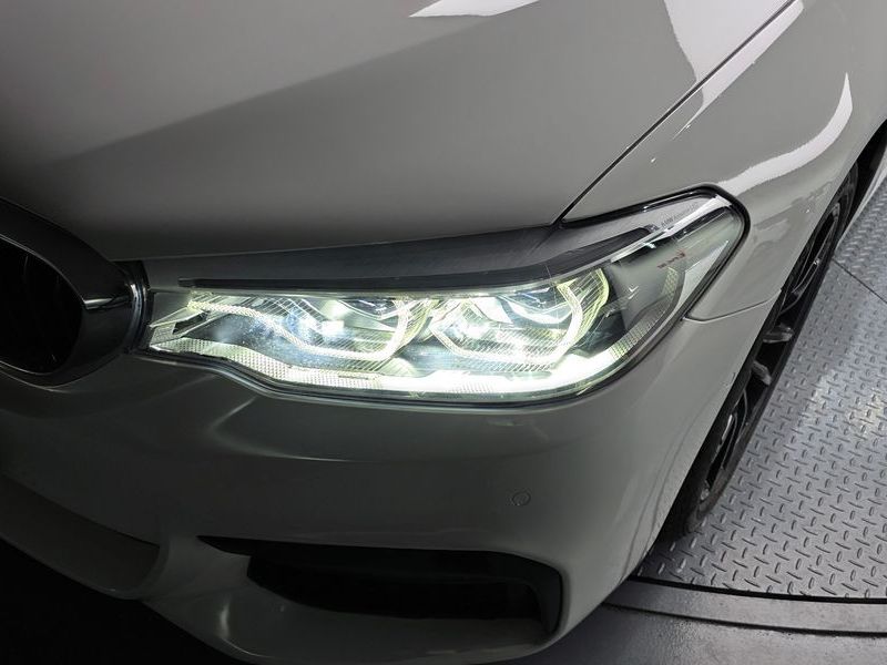 2017 BMW 5 Series 520d xDrive M Sport Package Plus photo 22