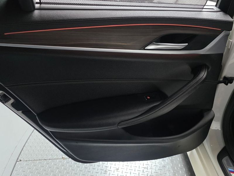 2017 BMW 5 Series 520d xDrive M Sport Package Plus photo 25