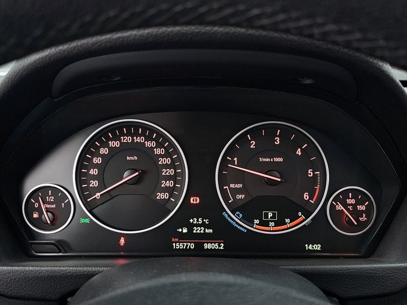 2015 BMW 3 Series 320d photo 8