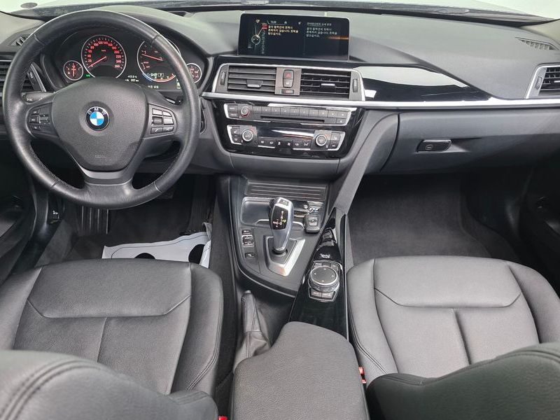 2016 BMW 3 Series 320d photo 7