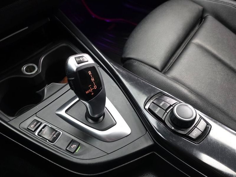 2015 BMW 1시리즈 118d Sport 5Door photo 9
