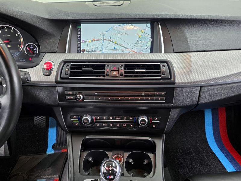 2016 BMW M5 Sedan photo 14