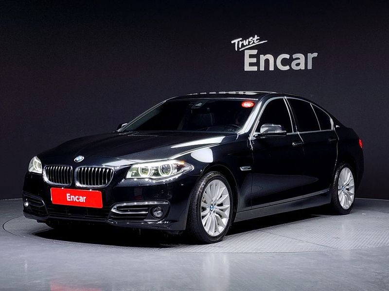 2016 BMW 5 Series 520d Luxury Plus photo 1