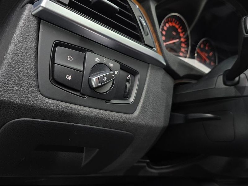 2015 BMW 3 Series GT 320d photo 14