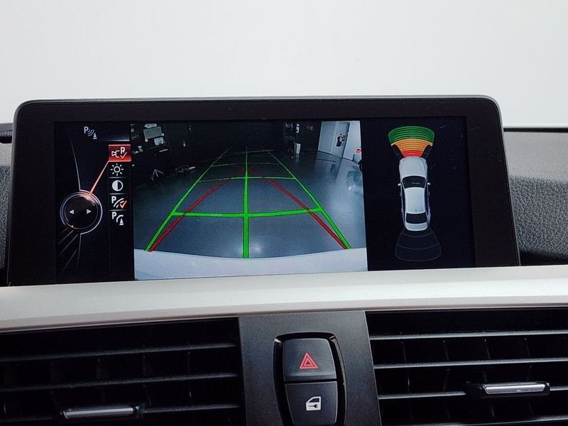 2015 BMW 3 Series 320d ED Edition photo 15
