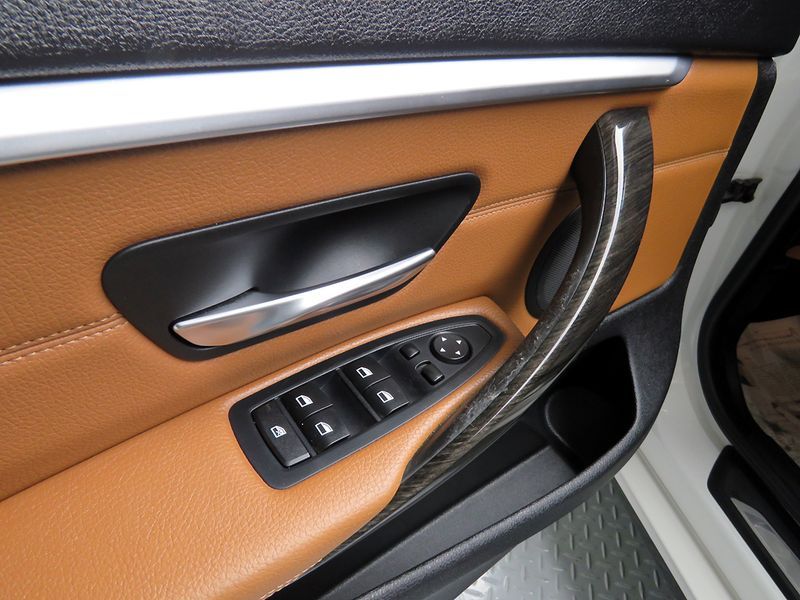 2015 BMW 4 Series 420d Luxury GranCoupe photo 16