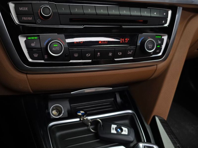 2015 BMW 4 Series 420d Luxury GranCoupe photo 17