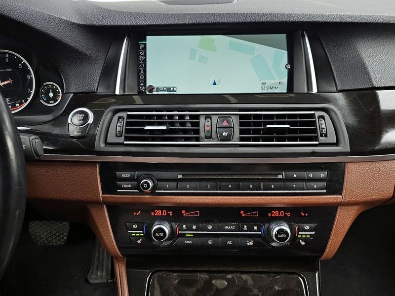 2016 BMW 5 Series 528i M Aero Dynamic photo 15